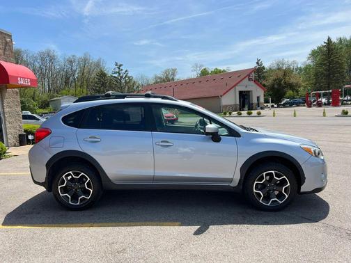 Ice Silver Metallic 2015 Subaru XV Crosstrek 2.0i Premium