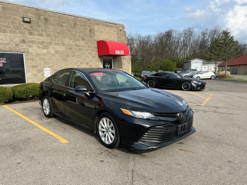 2018 Toyota Camry LE