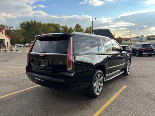 2017 Cadillac Escalade ESV Sport