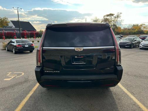 2017 Cadillac Escalade ESV Sport