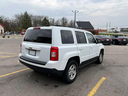 2016 Jeep Patriot Sport