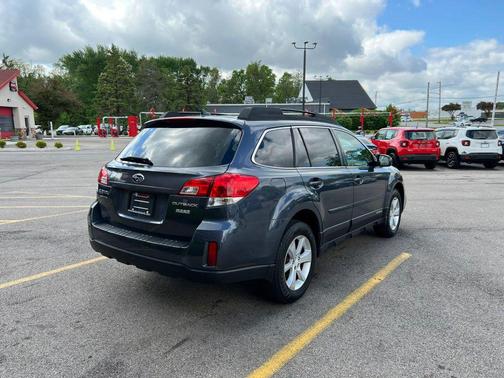Gray 2014 Subaru Outback 2.5i Premium