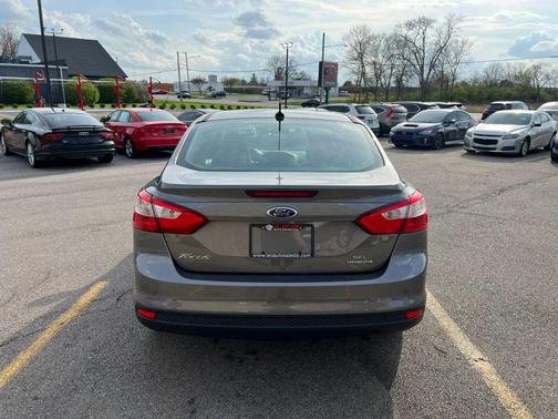 Black 2012 Ford Focus SEL