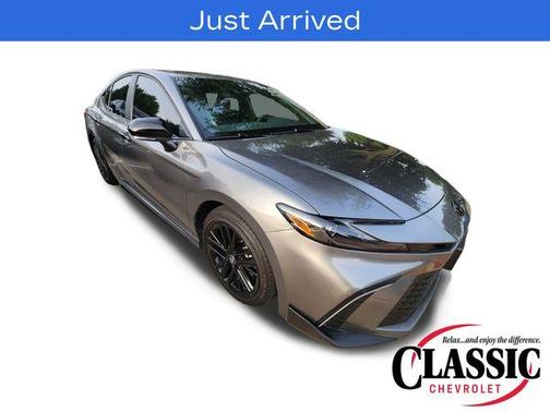 Metal 2026 Toyota Camry SE