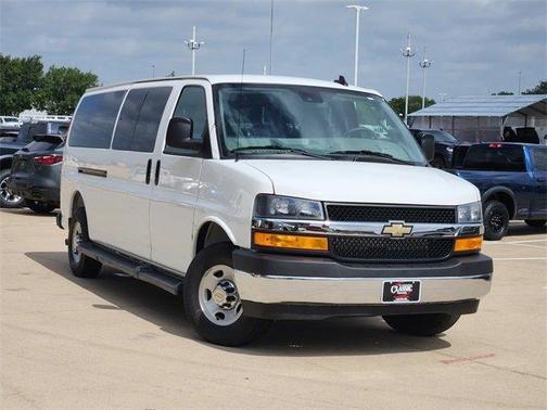 Summit White 2025 Chevrolet Express 3500 LT