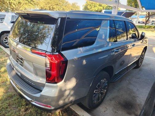 2025 GMC Yukon Elevation