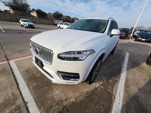 2023 Volvo XC90 B6 Ultimate 6-Seater