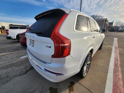 2023 Volvo XC90 B6 Ultimate 6-Seater