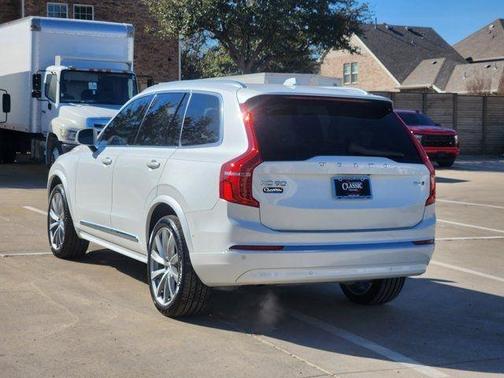 2023 Volvo XC90 B6 Ultimate 6-Seater