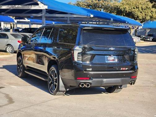 2025 Chevrolet Suburban RST