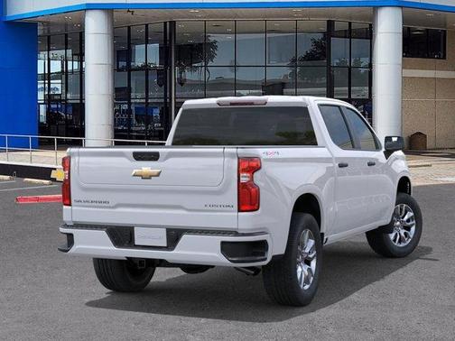2025 Chevrolet Silverado 1500 Custom