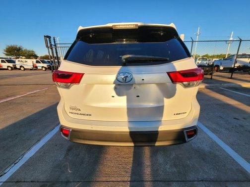 2019 Toyota Highlander Limited Platinum