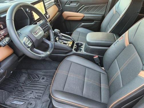 2023 GMC Canyon AT4