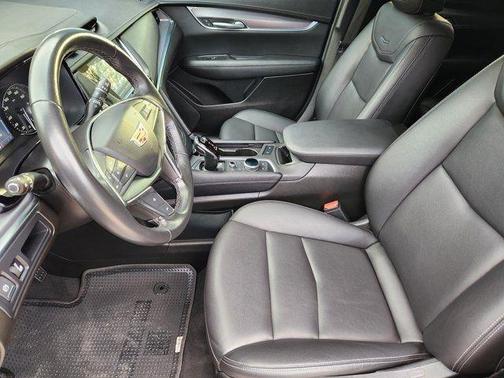 2023 Cadillac XT5 Luxury