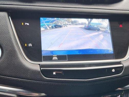 2023 Cadillac XT5 Luxury