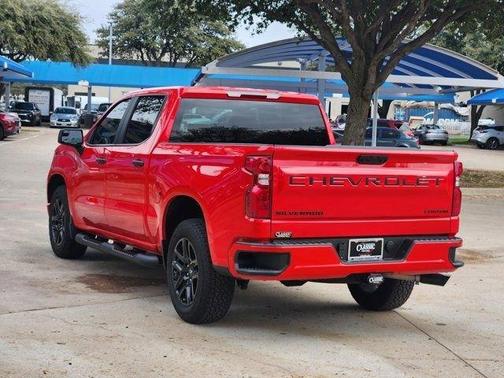 2025 Chevrolet Silverado 1500 Custom