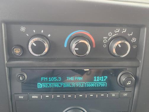 2025 Chevrolet Express 3500 LT