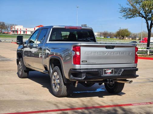 2026 Chevrolet Silverado 2500 Custom