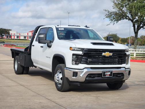2026 Chevrolet Silverado 3500 WT