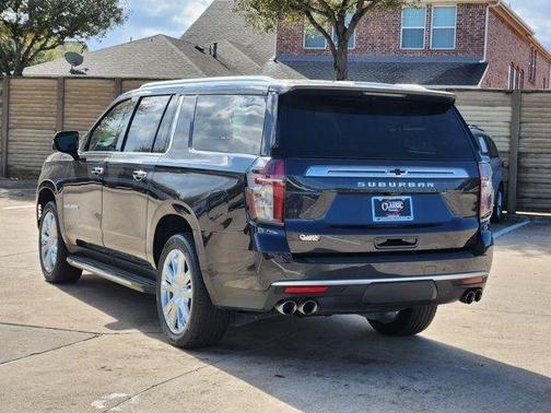 2023 Chevrolet Suburban High Country