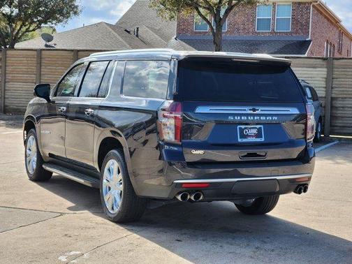 2023 Chevrolet Suburban High Country