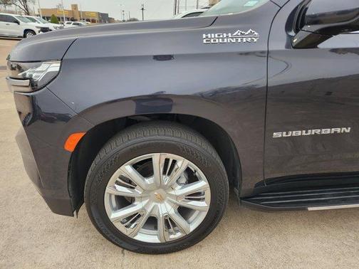 2023 Chevrolet Suburban High Country