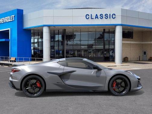 2025 Chevrolet Corvette E-Ray