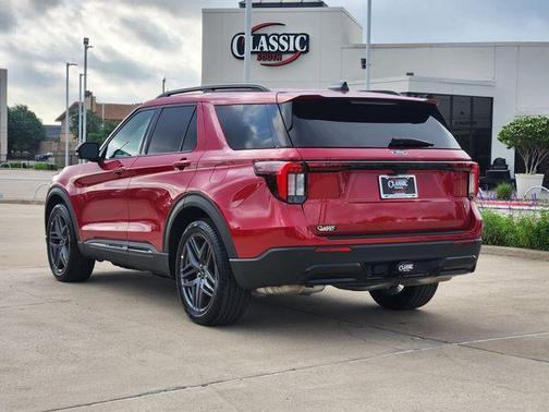 Red Metallic 2025 Ford Explorer ST-Line