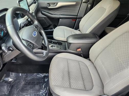 Blue Metallic 2022 Ford Escape SE