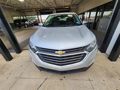 Silver Ice Metallic 2018 Chevrolet Equinox 1LT