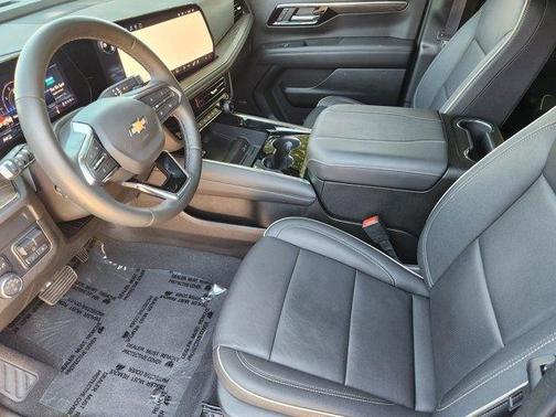 Sterling Gray Metallic 2025 Chevrolet Suburban Premier