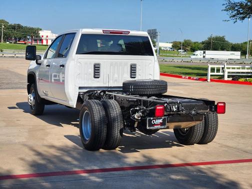 2026 Chevrolet Silverado 3500 WT