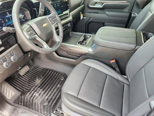 2025 Chevrolet Silverado 3500 LTZ