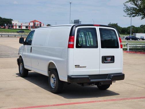 2025 Chevrolet Express 2500 Work Van