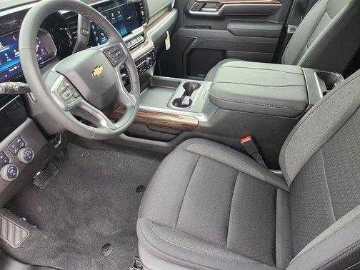 2025 Chevrolet Silverado 3500 LT