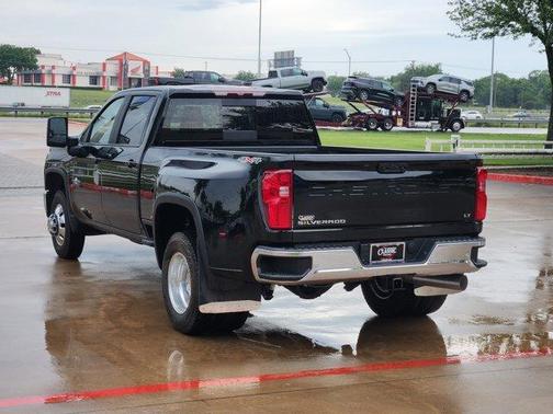 2025 Chevrolet Silverado 3500 LT