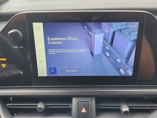 White Pearl 2025 Lexus UX 300h 300H