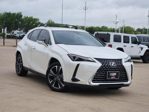 White 2025 Lexus UX 300h 300H