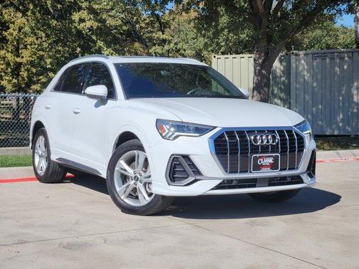 2022 Audi Q3 45 S line Premium