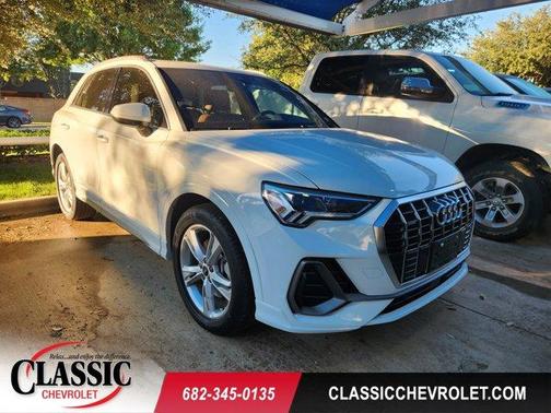 2022 Audi Q3 45 S line Premium
