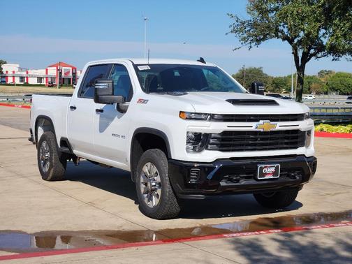 2026 Chevrolet Silverado 2500 Custom