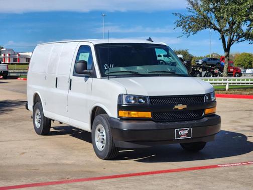 2025 Chevrolet Express 2500 Work Van