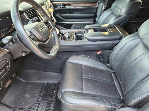 2022 Jeep Grand Wagoneer Series II