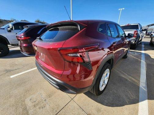 2024 Chevrolet Trax LS