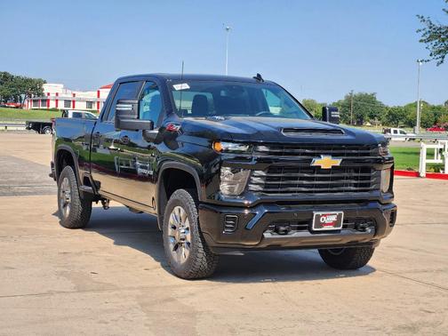2026 Chevrolet Silverado 2500 Custom