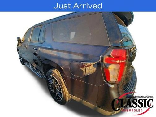 2021 Chevrolet Suburban RST