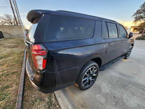 2021 Chevrolet Suburban RST