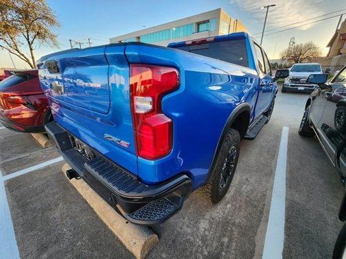 2025 Chevrolet Silverado 1500 ZR2