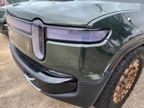 2022 Rivian R1T Adventure Package