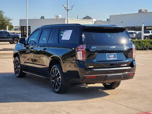 2022 Chevrolet Suburban RST